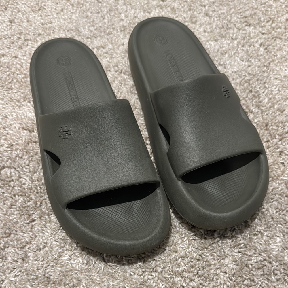 Tory Burch shower slides